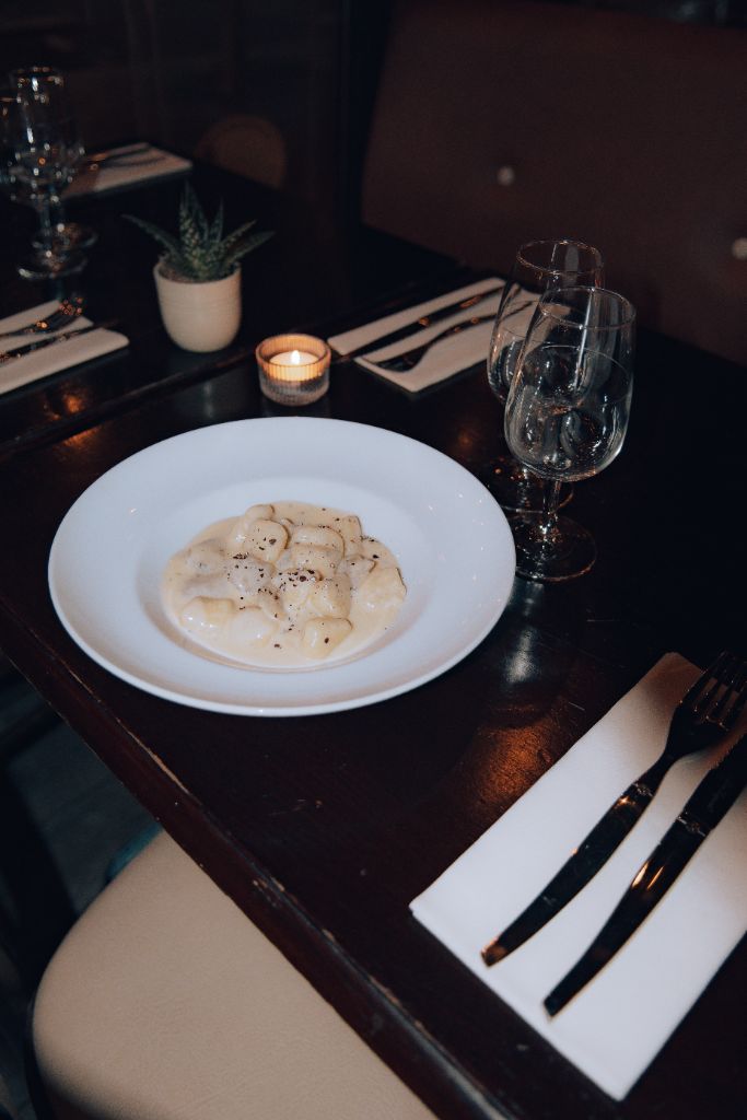 Gnocchi d'igname à table